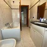 Casa Nora Giardino E Box Auto 아파트 *