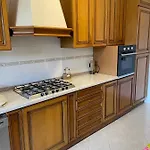 Casa Nora Giardino E Box Auto 아파트 *