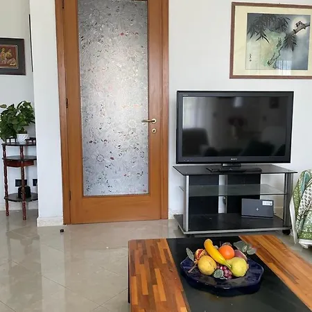 Casa Nora Giardino E Box Auto Apartamento La Spezia