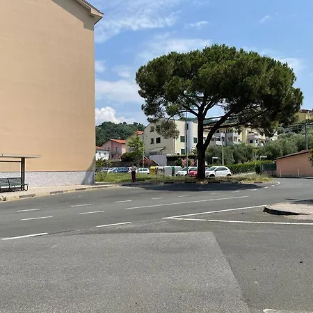 Casa Nora Giardino E Box Auto