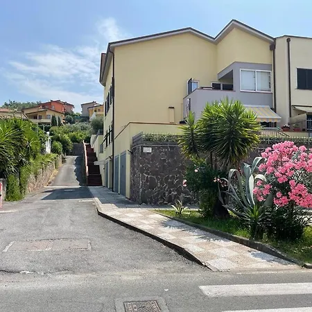 Casa Nora Giardino E Box Auto *