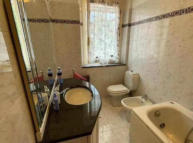 Casa Nora Giardino E Box Auto *