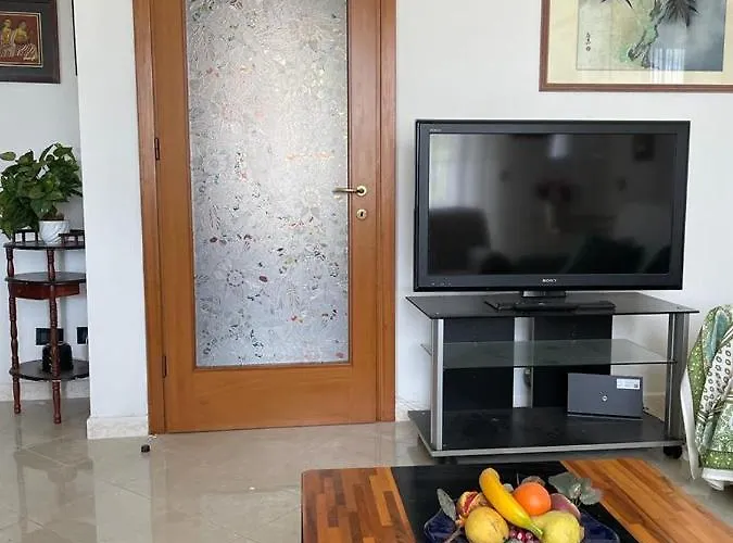 Casa Nora Giardino E Box Auto Lägenhet La Spezia